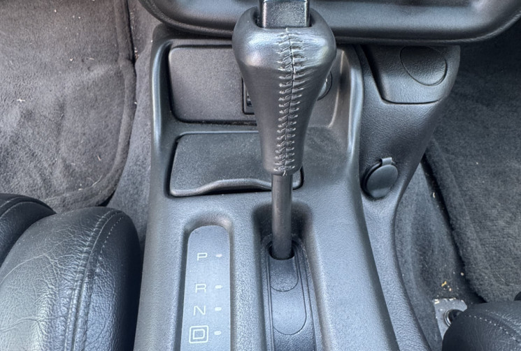 Chevrolet Camaro 3.8L / V6 / 193ch