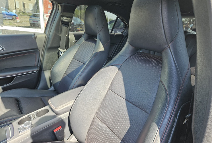 Mercedes Classe A 250 2.0i 220 SPORT PACK AMG BVA7 FRANCAISE
