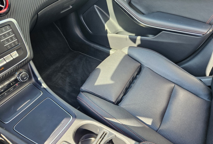 Mercedes Classe A 250 2.0i 220 SPORT PACK AMG BVA7 FRANCAISE