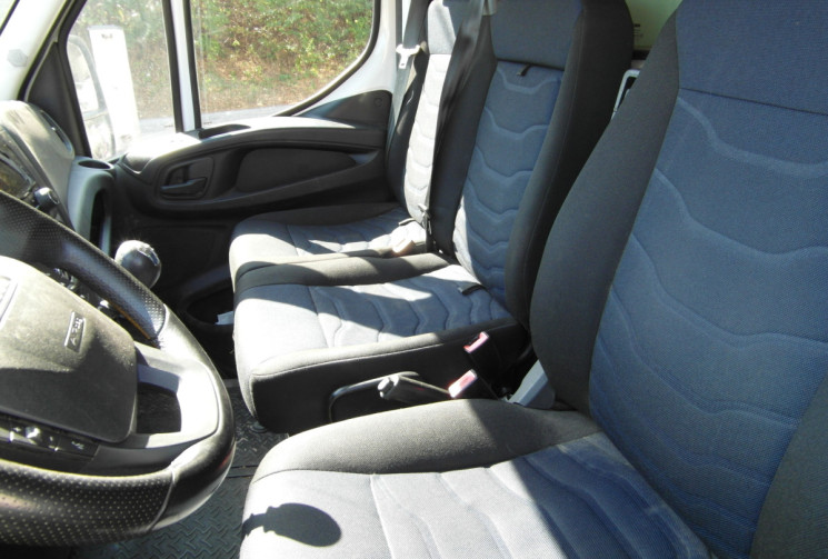 Iveco Daily BACHE 35C18 180CV