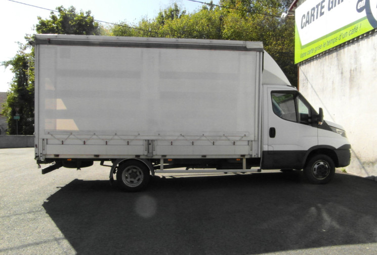 Iveco Daily BACHE 35C18 180CV
