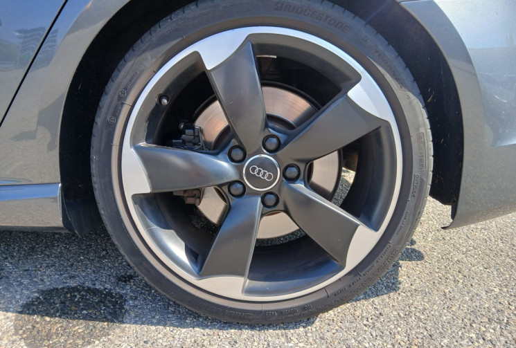 Audi S3 SPORTBACK 2.0 tfsi quattro 300 cv gris daytona