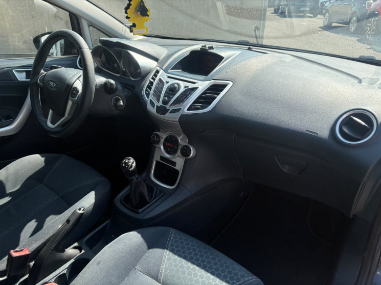 Ford Fiesta FIESTA TITANIUM