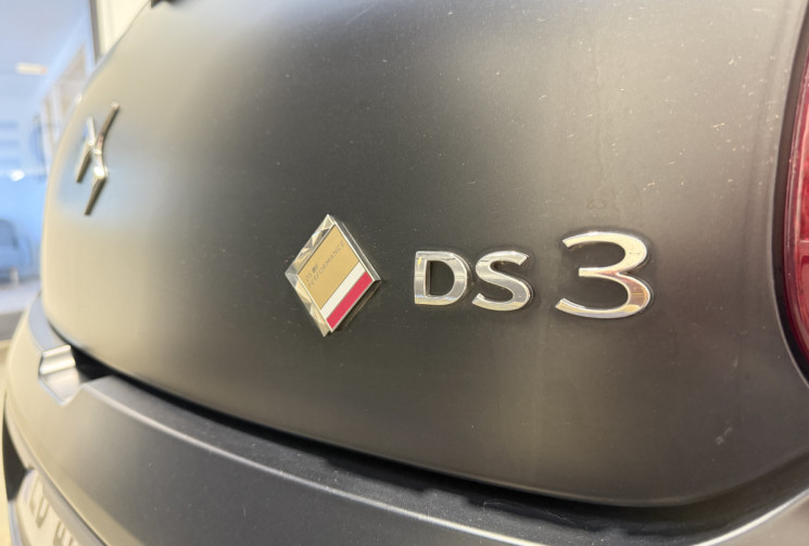 DS DS 3 PERFORMANCE BLACK SPECIAL 1.6 THP (moteur à chaine) 208cv 