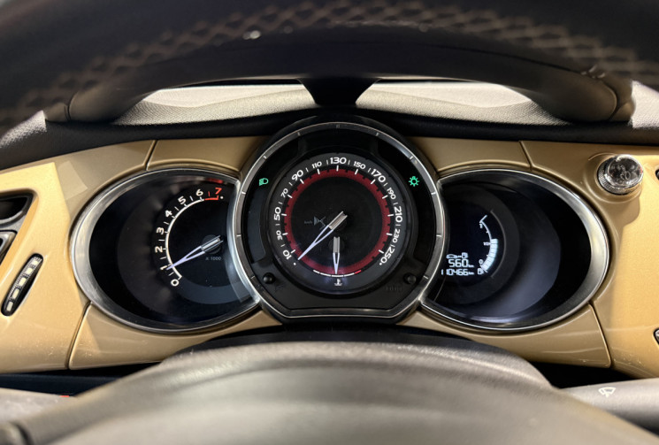 DS DS 3 PERFORMANCE BLACK SPECIAL 1.6 THP (moteur à chaine) 208cv 