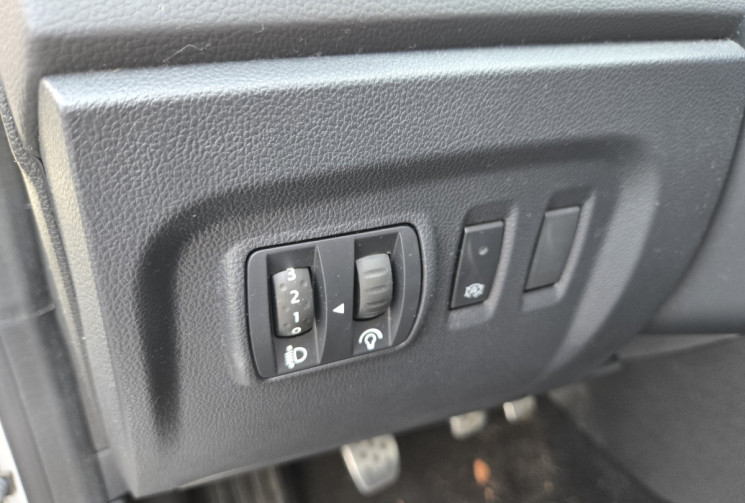 Renault Captur 0.9 TCe 90 INTENS – 54 000 KM – CAMÉRA – ATTELAGE         