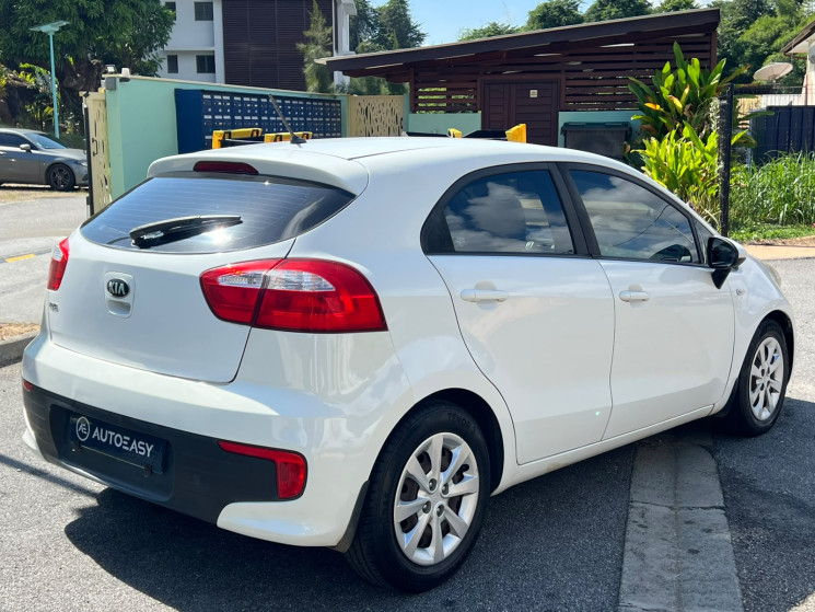 Kia RIO III (IH) Phase 2 5 Portes 1.1 CRDi 12V 75 cv