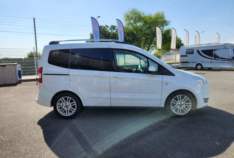 Ford Tourneo Courier 1.5 TDCi COMBI COURT 95 / 5 PLACES / TRES BON ETAT / DISTRI NEUVE 
