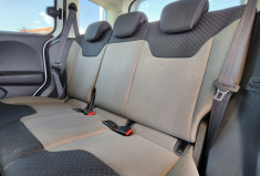 Ford Tourneo Courier 1.5 TDCi COMBI COURT 95 / 5 PLACES / TRES BON ETAT / DISTRI NEUVE 