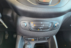 Ford Tourneo Courier 1.5 TDCi COMBI COURT 95 / 5 PLACES / TRES BON ETAT / DISTRI NEUVE 