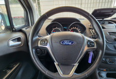 Ford Tourneo Courier 1.5 TDCi COMBI COURT 95 / 5 PLACES / TRES BON ETAT / DISTRI NEUVE 