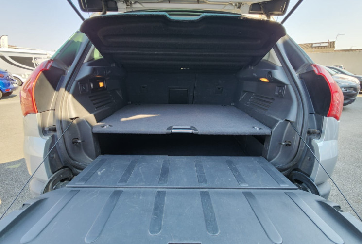 Peugeot 3008  1.6 HDi 112 / ENTRETIEN SUIVI / DISTRI OK / PNEU AV NEUFS