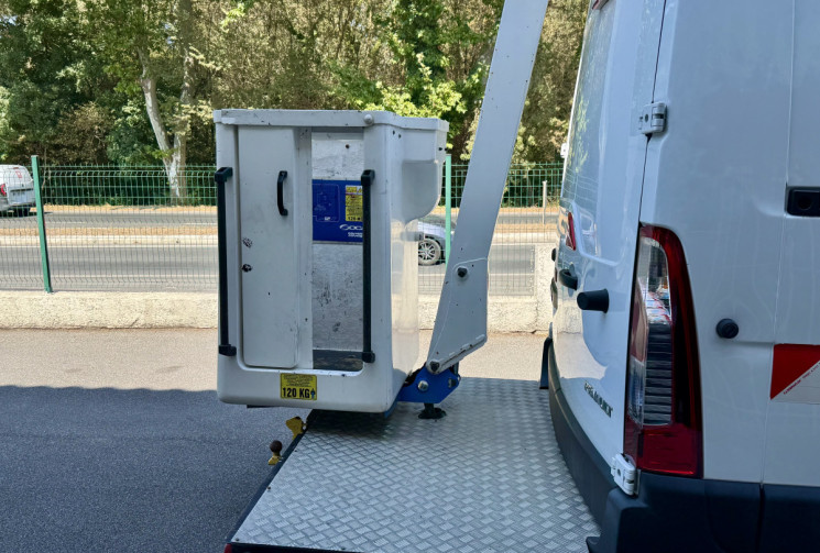 Renault Master Nacelle SOCAGE 12VT 2.3 DCi 145 ch / PAS de TVA / 12 metres / 980H / Camera de recul