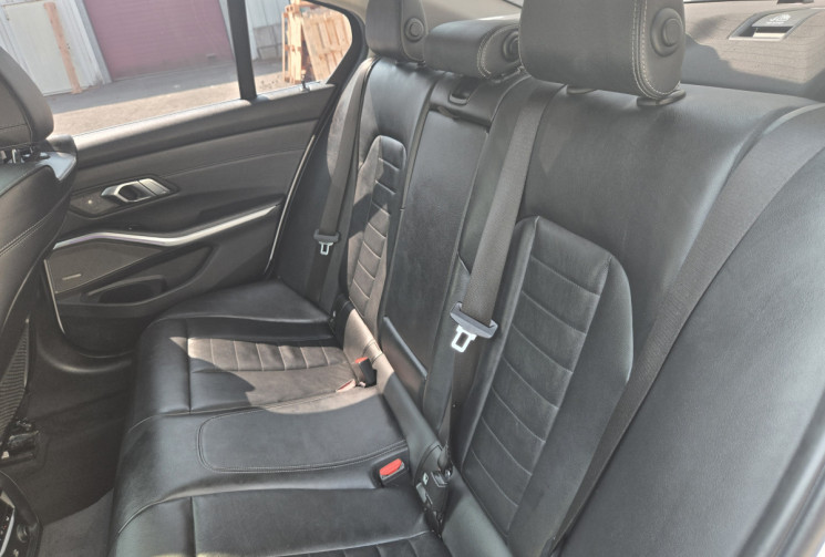 BMW Série 3 320d xDrive 2.0 d 16V Steptronic8 190 cv FULL OPTIONS