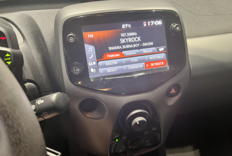 Toyota Aygo 1.0 72 CH VVT-i BVM5 X-PLAY 5 PORTES