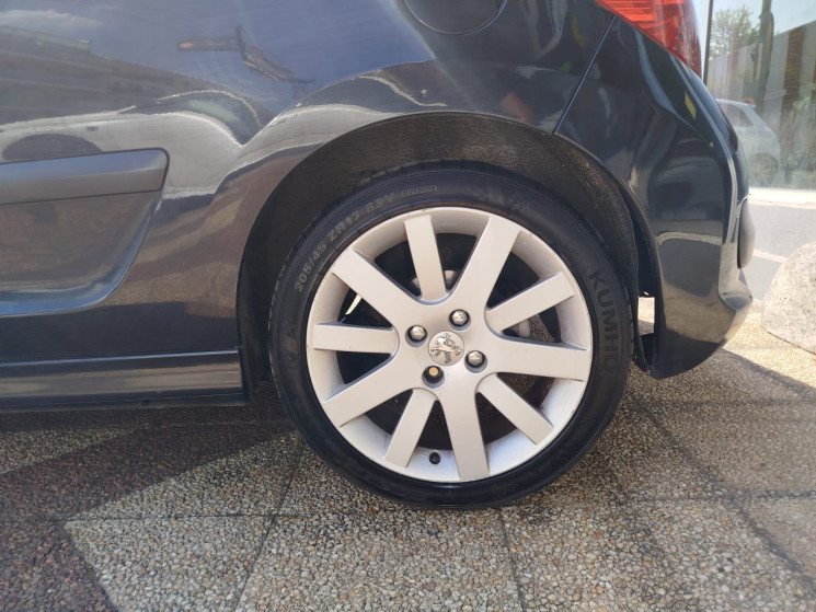 Peugeot 207 CC 1.6 HDi 110cv