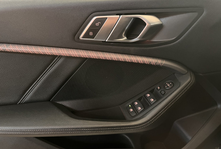 BMW Série 1 F40 M SPORT 1.5 118i 140 ch Steptronic 6TOIT OUVRANT INTERIEUR CUIR