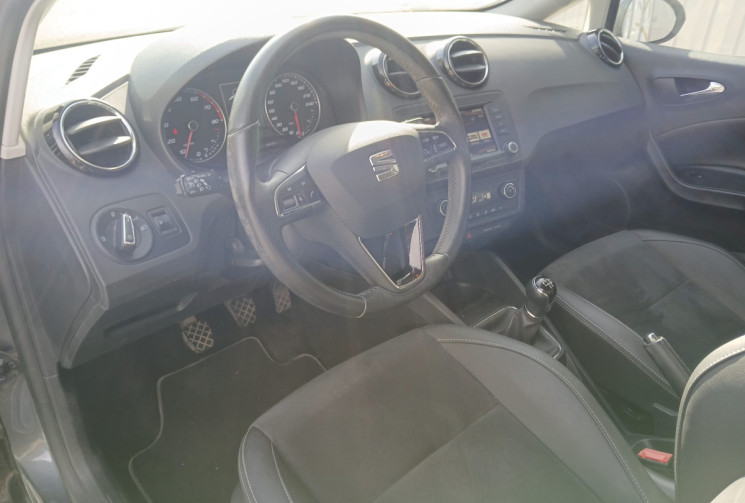 SEAT Ibiza IV Phase 3 5 Portes 1.2 TSI 16V 90 