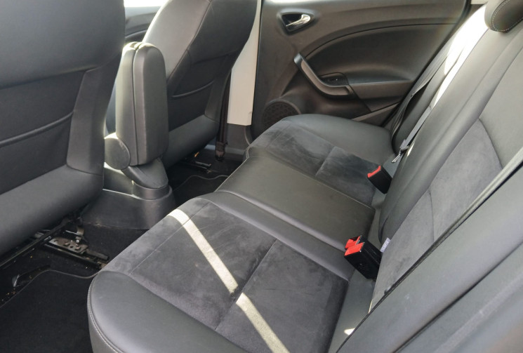 SEAT Ibiza IV Phase 3 5 Portes 1.2 TSI 16V 90 