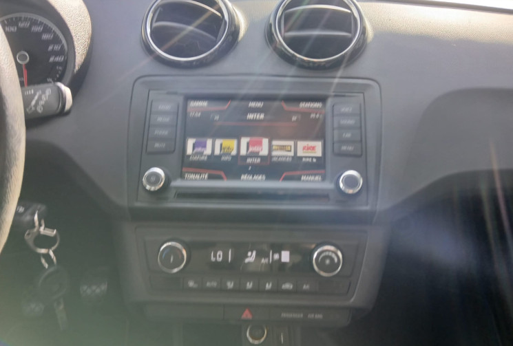 SEAT Ibiza IV Phase 3 5 Portes 1.2 TSI 16V 90 