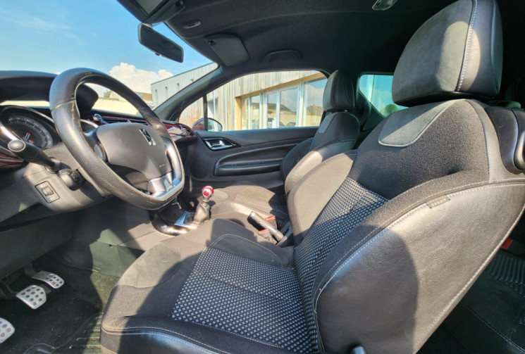 DS DS 3 1.6 Airdream 112 / DISTRI NEUVE / VIDANGE OK /