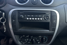 Citroën C3 Phase 2 / 1.4i 75ch