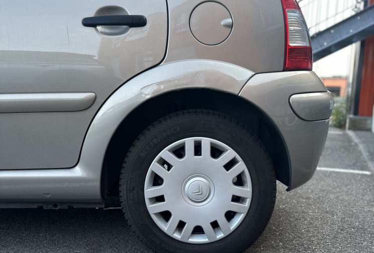 Citroën C3 Phase 2 / 1.4i 75ch