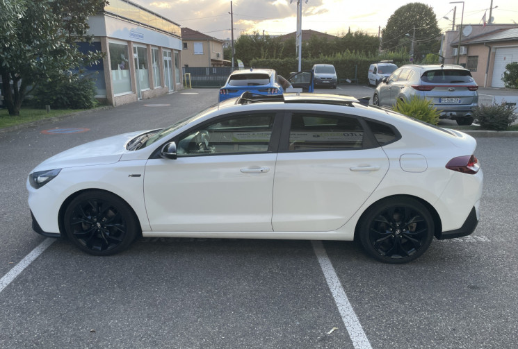 Hyundai i30 FASTBACK 1.4 T-GDI 140 DCT-7 N LINE / SUIVI COMPLET HYUNDAI / CARPLAY / TOIT OUVRANT