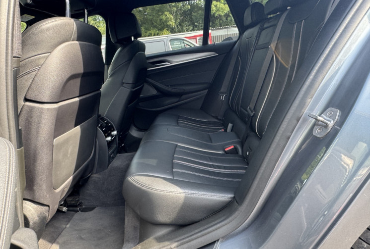 BMW SERIE 5 TOURING BMW M550d xDrive 400 ch / Touring / 6 cylindres 3.0 Diesel / Quadri-turbo / BVA 