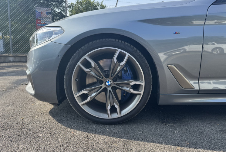 BMW SERIE 5 TOURING BMW M550d xDrive 400 ch / Touring / 6 cylindres 3.0 Diesel / Quadri-turbo / BVA 