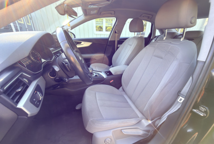 Audi A4 Limousine 2.0 TDI 150 ch Business Line -Apple Carplay-Entretiens OK-Garantie 12 Mois