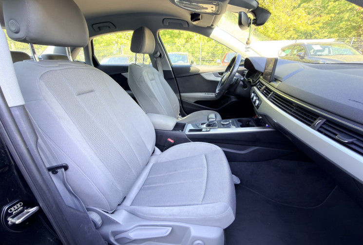 Audi A4 Limousine 2.0 TDI 150 ch Business Line -Apple Carplay-Entretiens OK-Garantie 12 Mois