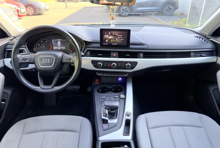 Audi A4 Limousine 2.0 TDI 150 ch Business Line -Apple Carplay-Entretiens OK-Garantie 12 Mois