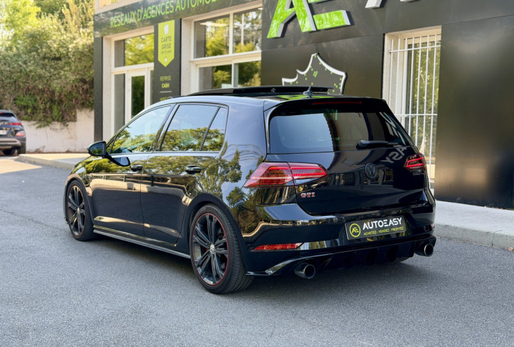 Volkswagen Golf 7.5 GTi Performance 2.0 TFSI 245 DSG7 / Toit ouvrant / Carplay / Eventuri