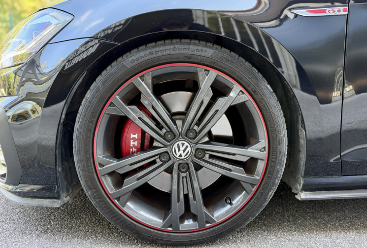 Volkswagen Golf 7.5 GTi Performance 2.0 TFSI 245 DSG7 / Toit ouvrant / Carplay / Eventuri