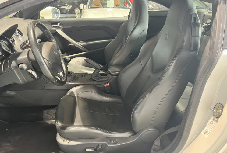 Peugeot RCZ 1.6 THP 156 CH BVM6