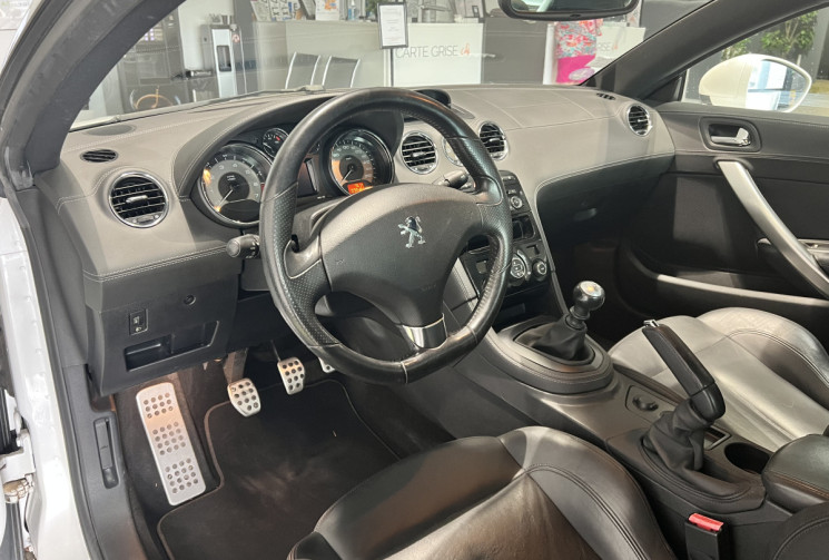 Peugeot RCZ 1.6 THP 156 CH BVM6