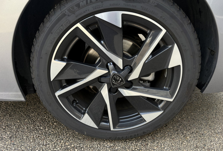 Peugeot 308 1.2 130 ALLURE PACK
