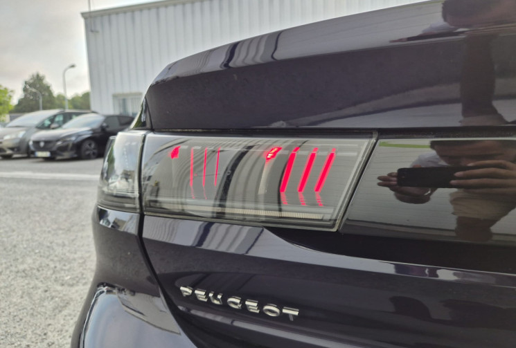 Peugeot 508 II Berline 1.5 BlueHDI EAT8 S&S 130 CV * CARNET COMPLET D'ENTRETIEN * SIEGES CHAUFFANTS 