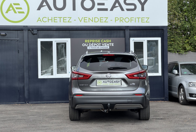 Nissan Qashqai Qasqai / 115 ch / 96500 km / caméra 360 / toit panoramique / sièges chauffants