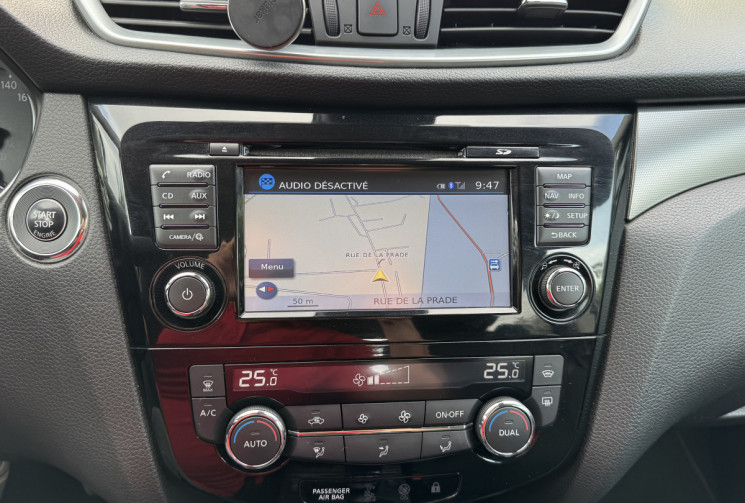 Nissan Qashqai Qasqai / 115 ch / 96500 km / caméra 360 / toit panoramique / sièges chauffants