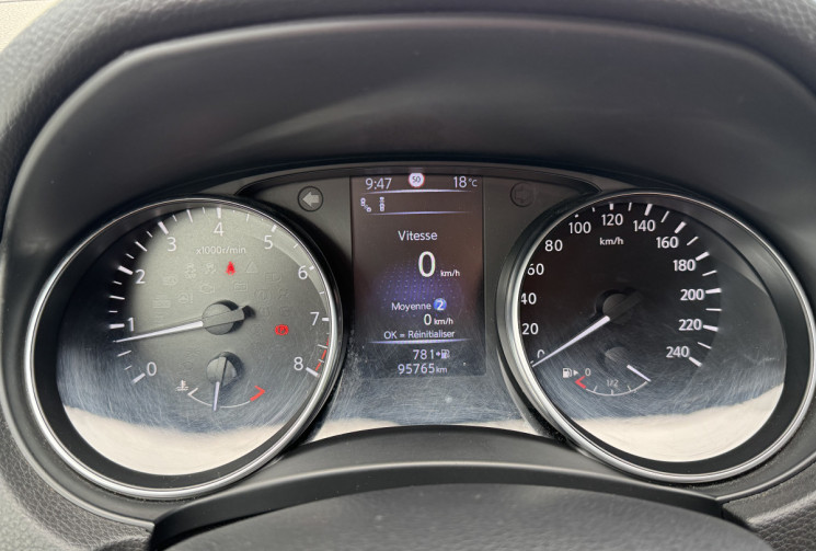 Nissan Qashqai Qasqai / 115 ch / 96500 km / caméra 360 / toit panoramique / sièges chauffants