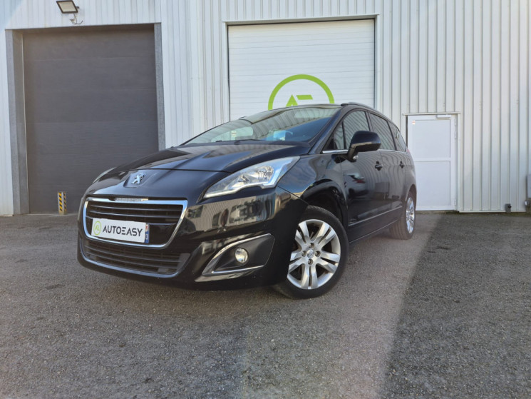 Peugeot 5008 I PHASE 2 1.6 HDi 115CV ALLURE * TOIT PANORAMIQUE * ATTELAGE * 7 PLACES * FULL OPTIONS
