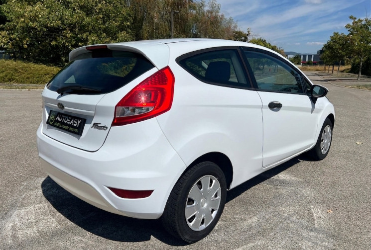 Ford Fiesta 1.25 60ch Ambiente  / Suivi entretien 