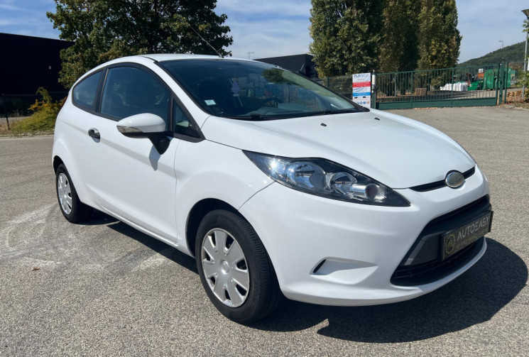 Ford Fiesta 1.25 60ch Ambiente  / Suivi entretien 