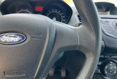 Ford Fiesta 1.25 60ch Ambiente  / Suivi entretien 