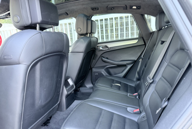 Porsche Macan TURBO 3.6 V6 400 PDK 