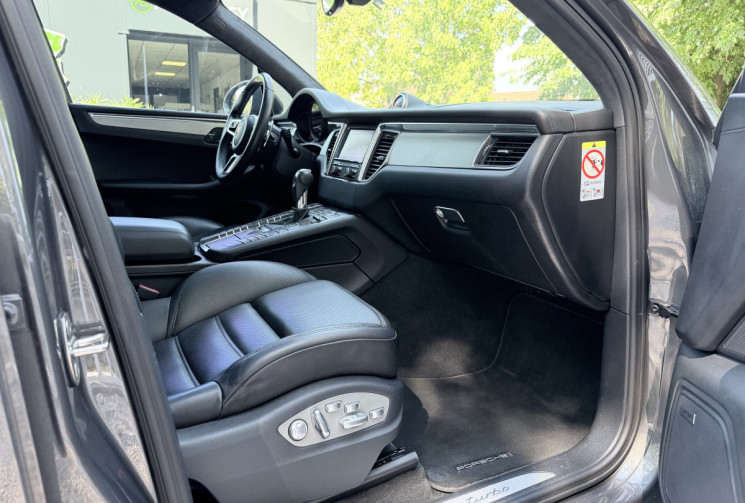 Porsche Macan TURBO 3.6 V6 400 PDK 