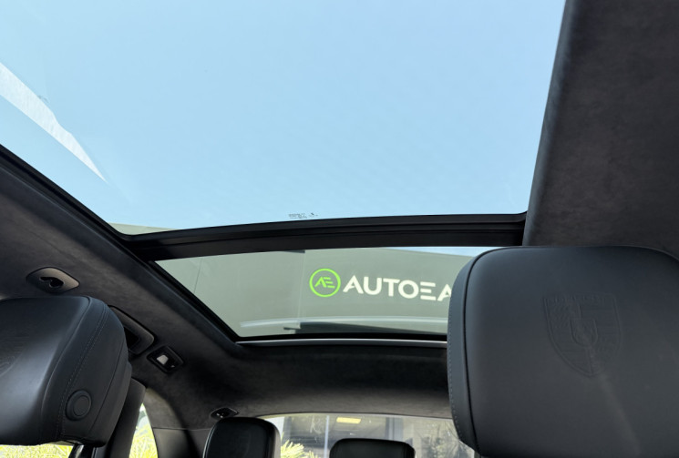 Porsche Macan TURBO 3.6 V6 400 PDK  * Français / Entretien à jour / Toit Ouvrant / Bose / Sport