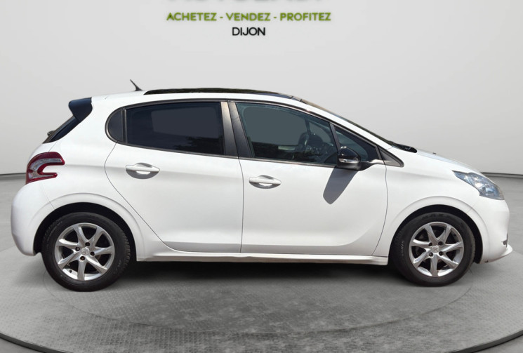Peugeot 208 1.4 HDI 
